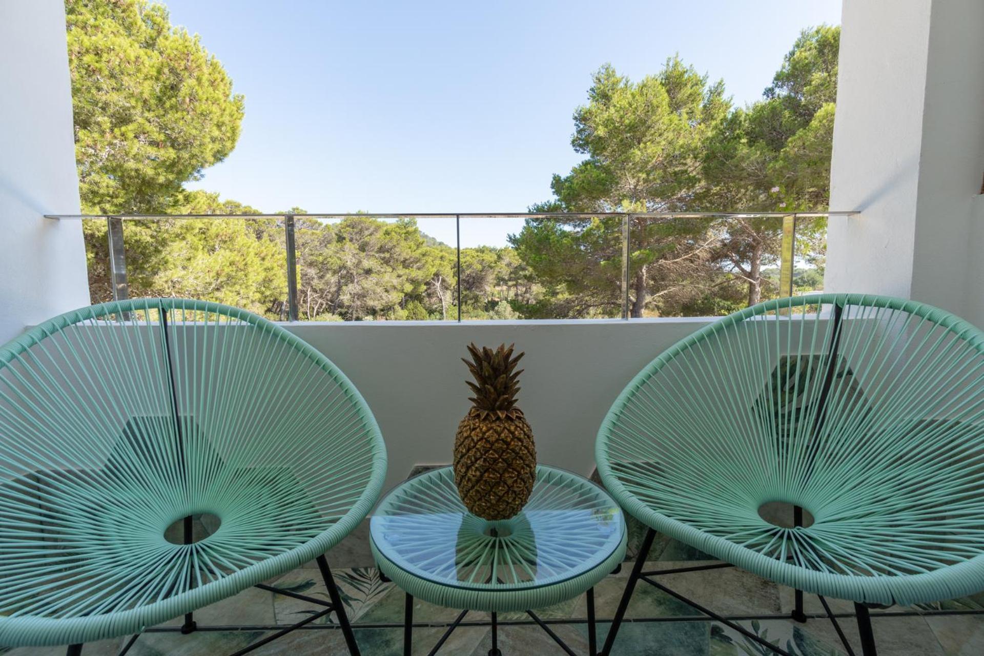 Hostal Restaurante Pou Des Lleo Sant Carles de Peralta ภายนอก รูปภาพ