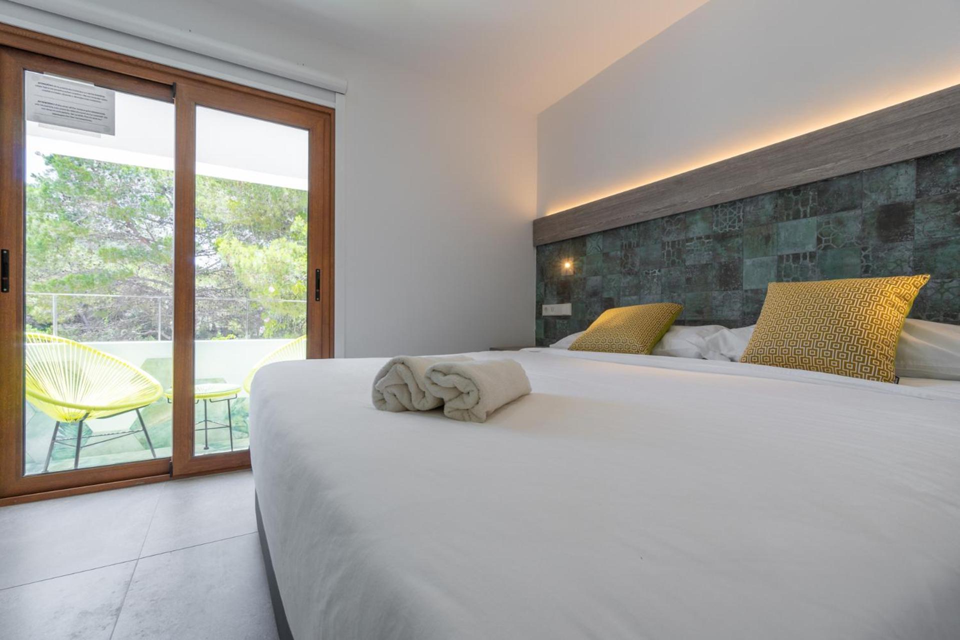 Hostal Restaurante Pou Des Lleo Sant Carles de Peralta ห้อง รูปภาพ