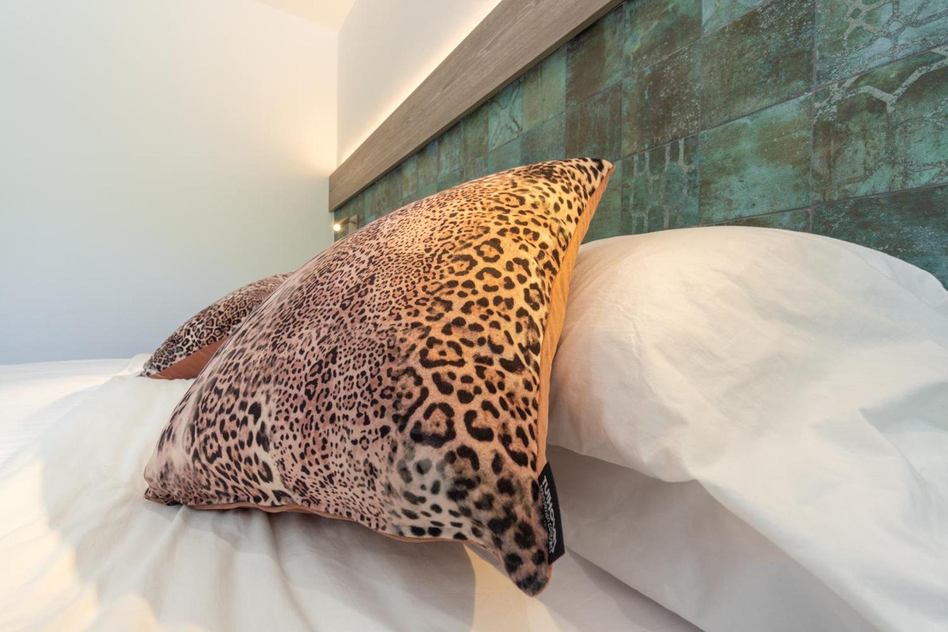 Hostal Restaurante Pou Des Lleo Sant Carles de Peralta ห้อง รูปภาพ