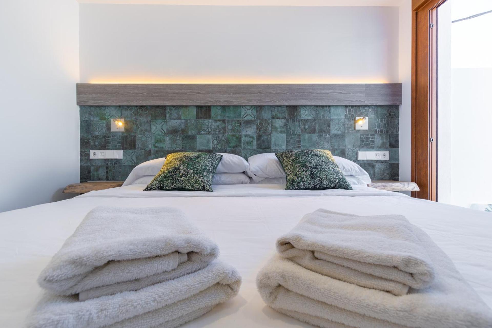 Hostal Restaurante Pou Des Lleo Sant Carles de Peralta ห้อง รูปภาพ