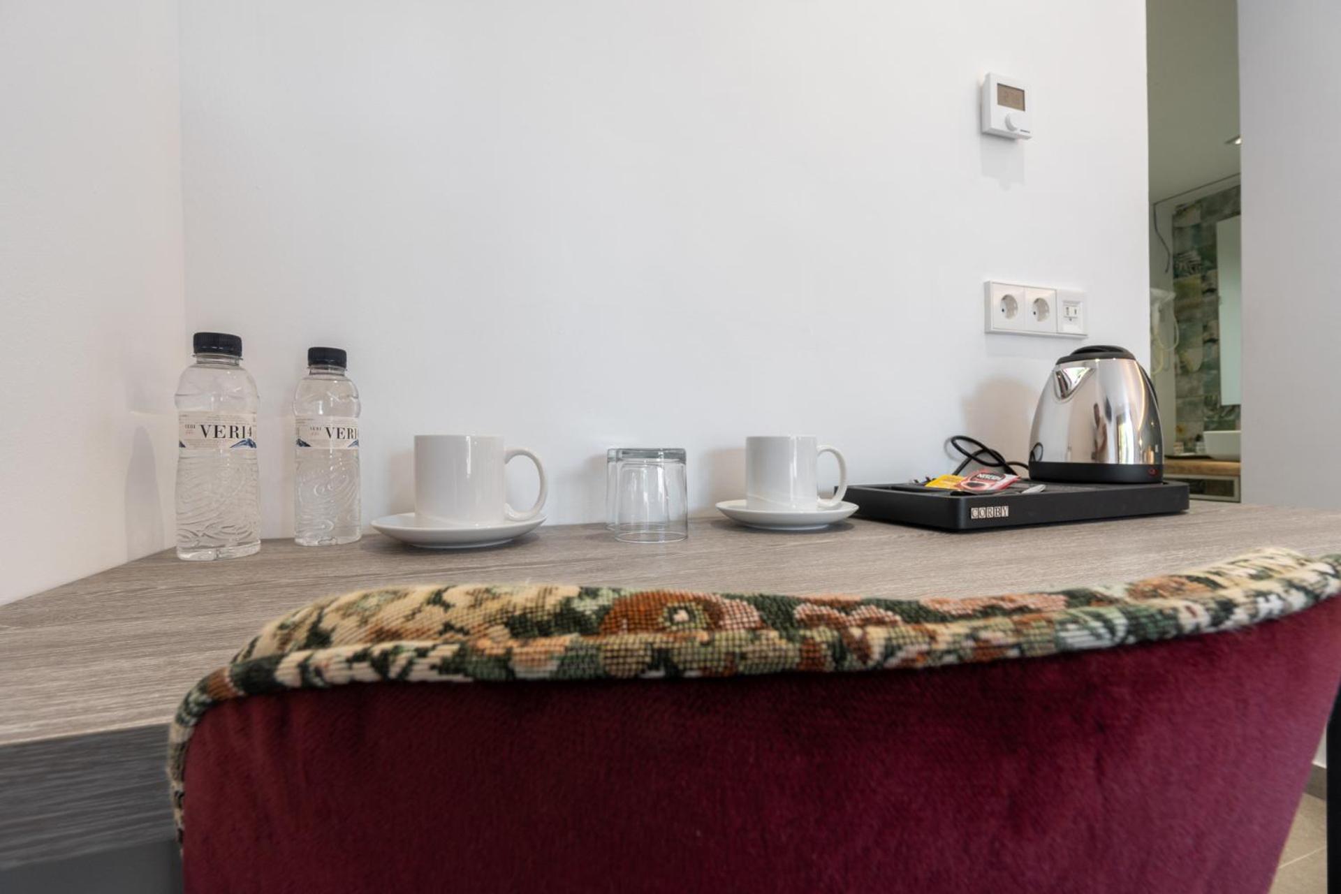 Hostal Restaurante Pou Des Lleo Sant Carles de Peralta ห้อง รูปภาพ